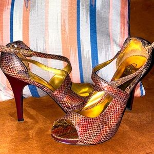 DATE NIGHT PUMPS